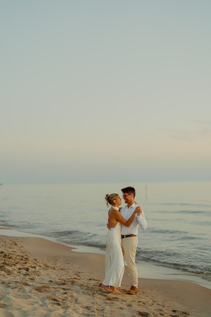 windsnest park beach couple dancing at the beach
