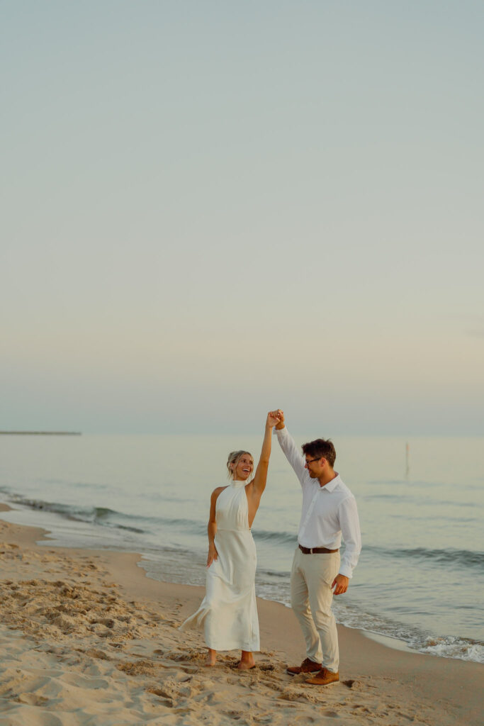 windsnest park beach eloping couple