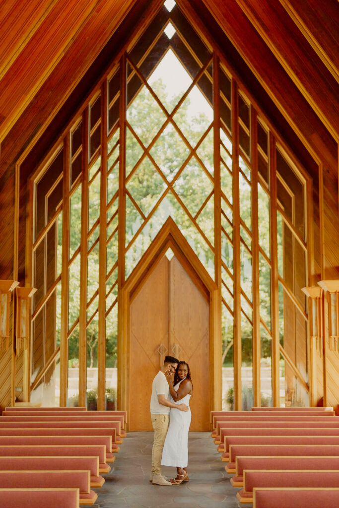 Romantic Powell Gardens Chapel Couple embracing
